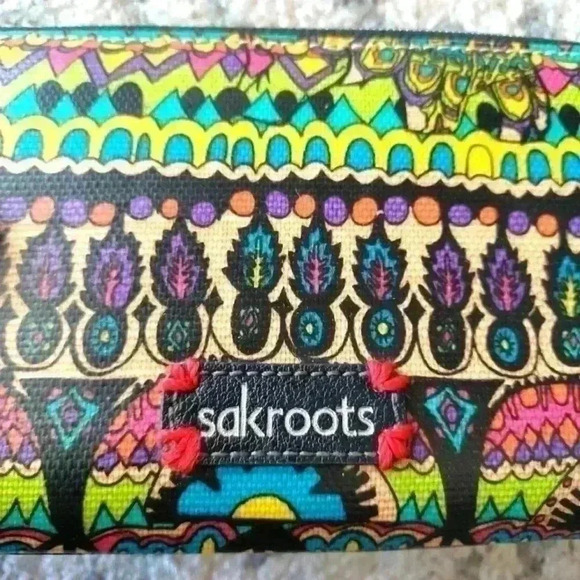 Sakroots Colorful Bohemian Zip Top Wallet - Picture 11 of 13